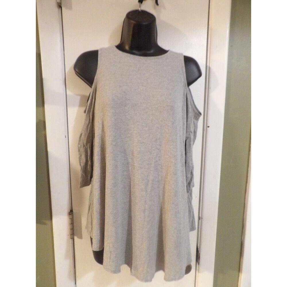 Kimichi Blue by Urban Outfitters 3/4 sleeve Tee